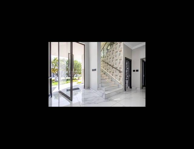 4 BEDROOM HOUSE FOR SALE IN EYE OF AFRICA